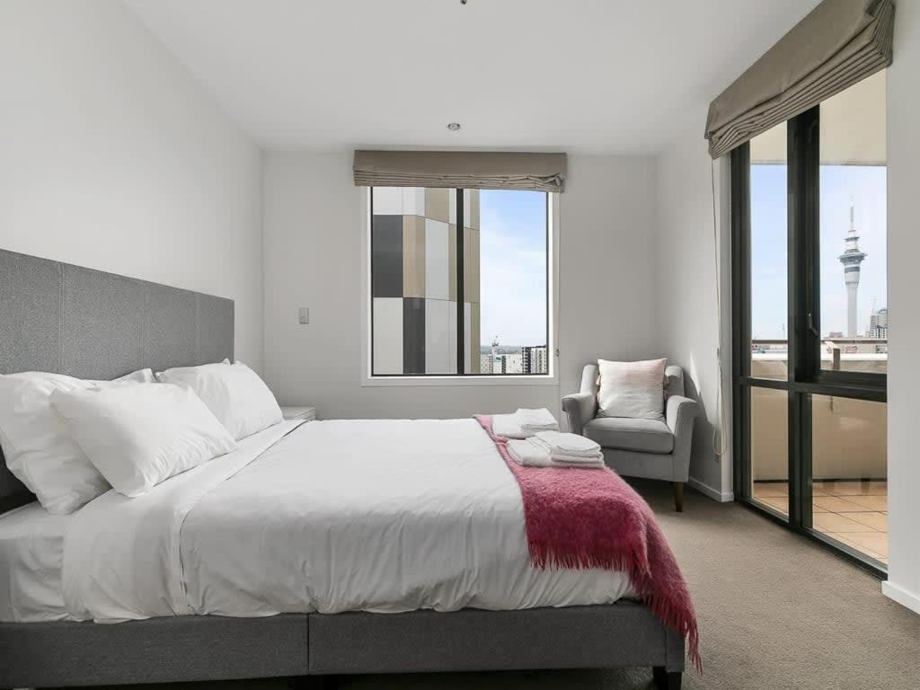 Beautiful Sky Tower View Home Near K' Road W/ Free Parking Auckland Extérieur photo